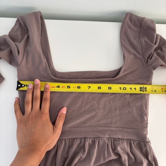 Aritzia Wilfred Market LongSleeve Slit Midi Dress Size XS Taupe Square Neck Fall - Picture 12 of 12